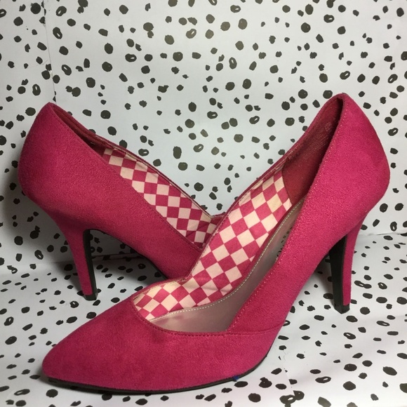 Pink heels - Picture 3 of 4